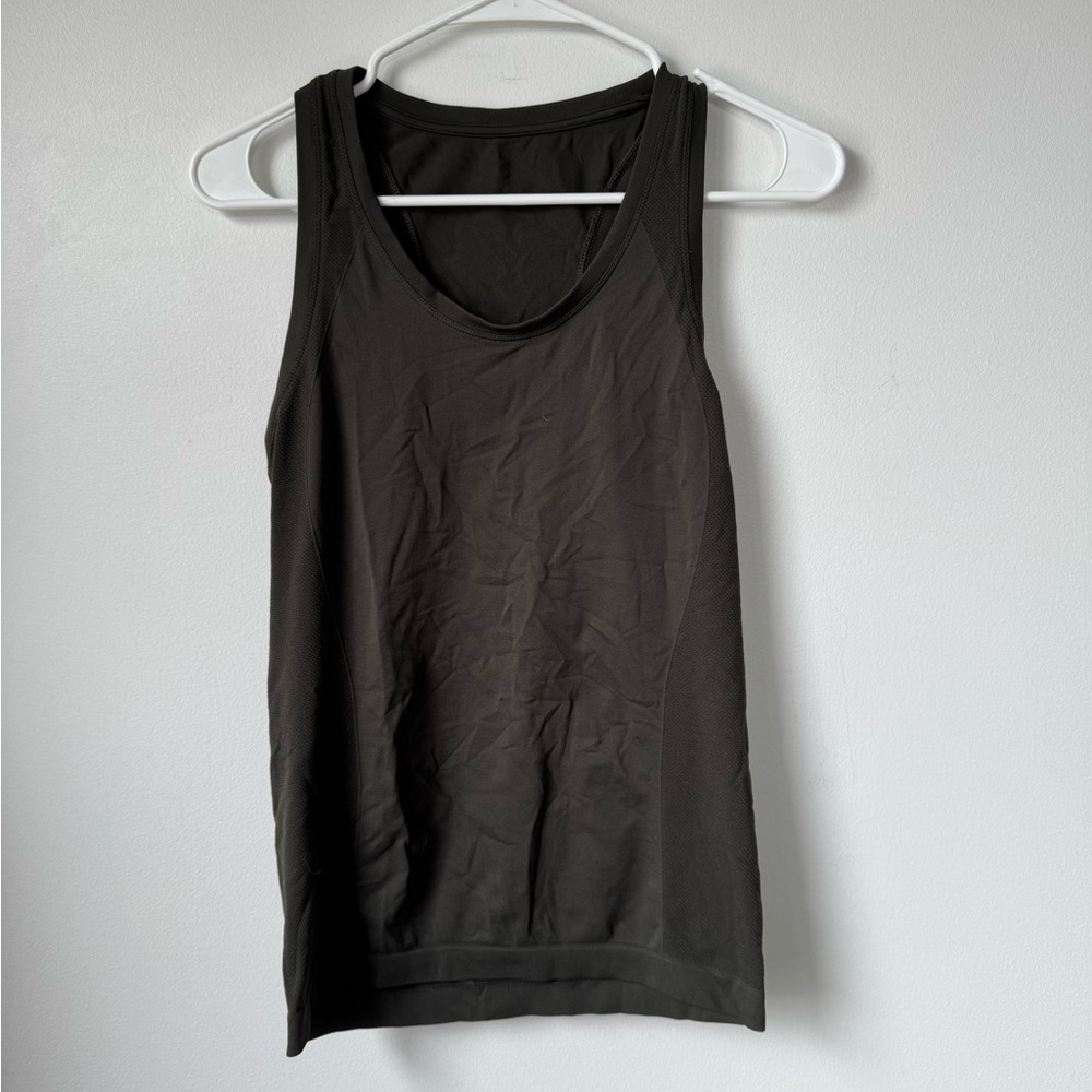 Sweaty Betty Size M Classic Green Sleeveless Top